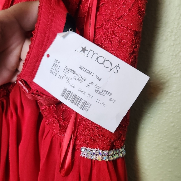 NWT - City Studio Red Semi Formal Dress Juniors Size 5 - Picture 6 of 8